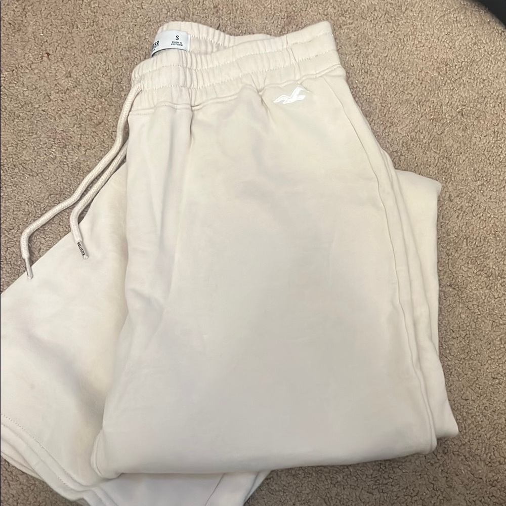 COPY - Hollister Cream Sweatpants with Elastic Waistband